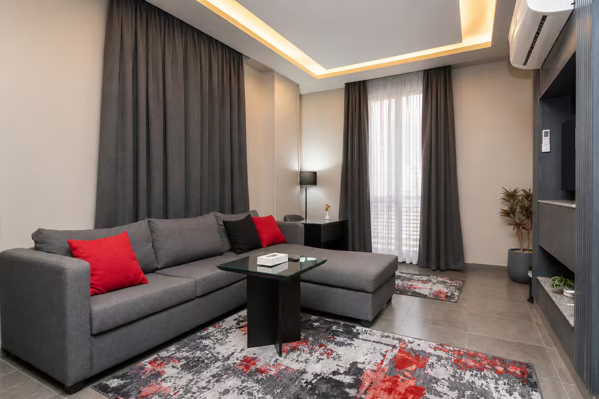 1BR Suite | Maisonette Boutique | Waterway front — Private Suite in First New Cairo, Egypt — photo 5