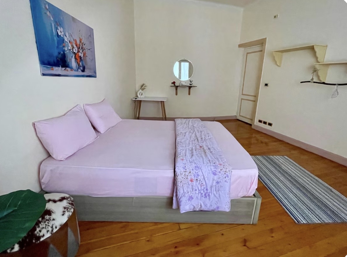 pinky room beside cairo university — Private room in shared home in Dokki , Giza, Egypt — photo 5