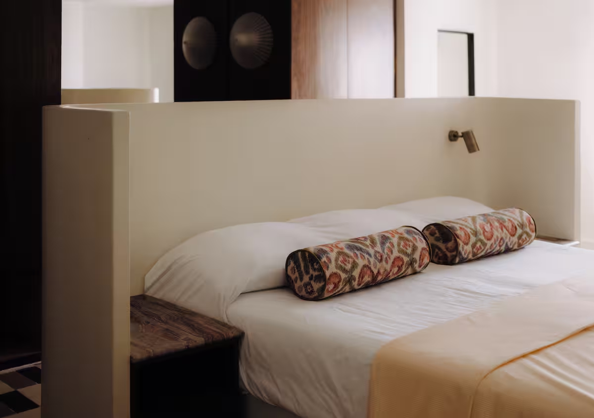 Longchamps Boutique Hotel Room w/ Breakfast — Private room in a hotel in Abo El Fada , Zamalek, Egypt — photo 3