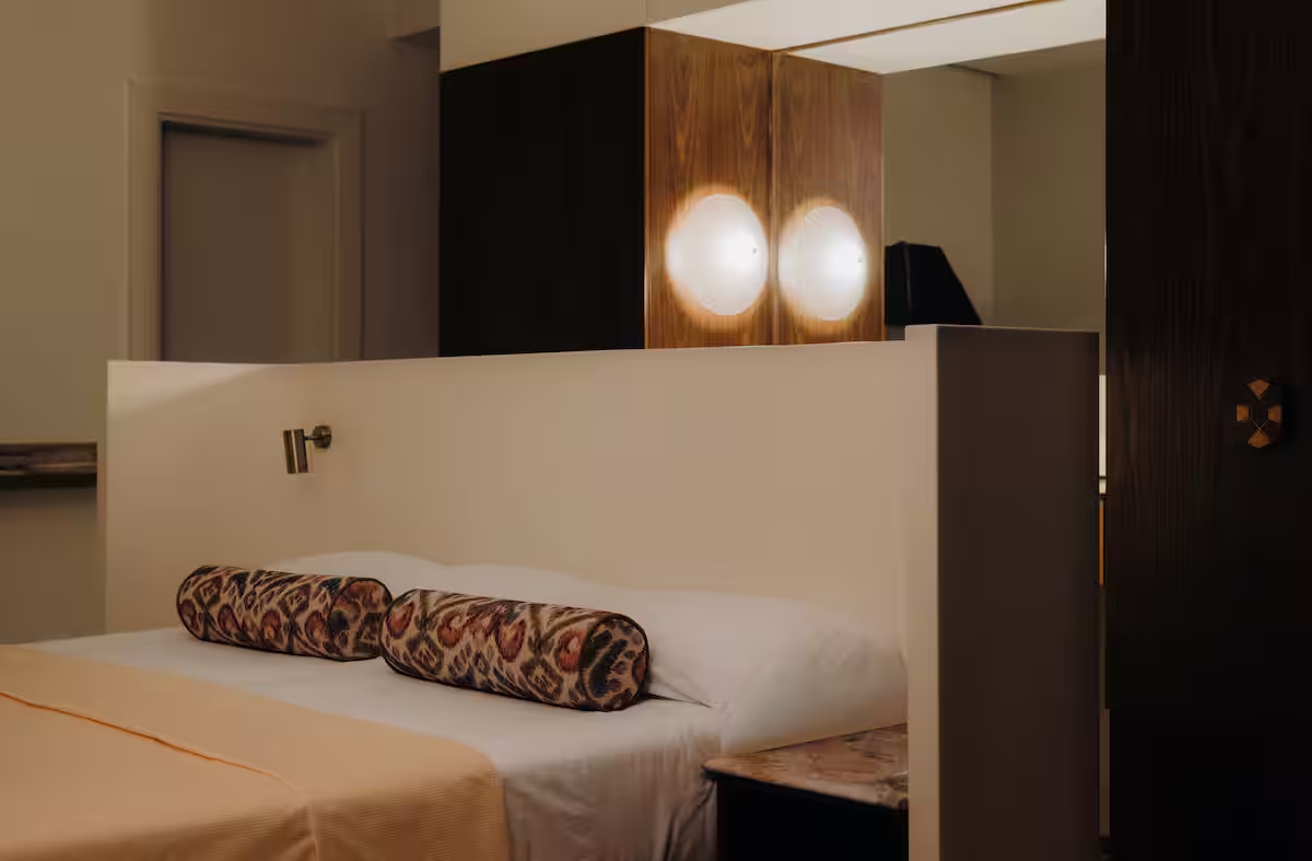 Longchamps Boutique Hotel Room w/ Breakfast — Private room in a hotel in Abo El Fada , Zamalek, Egypt — photo 6