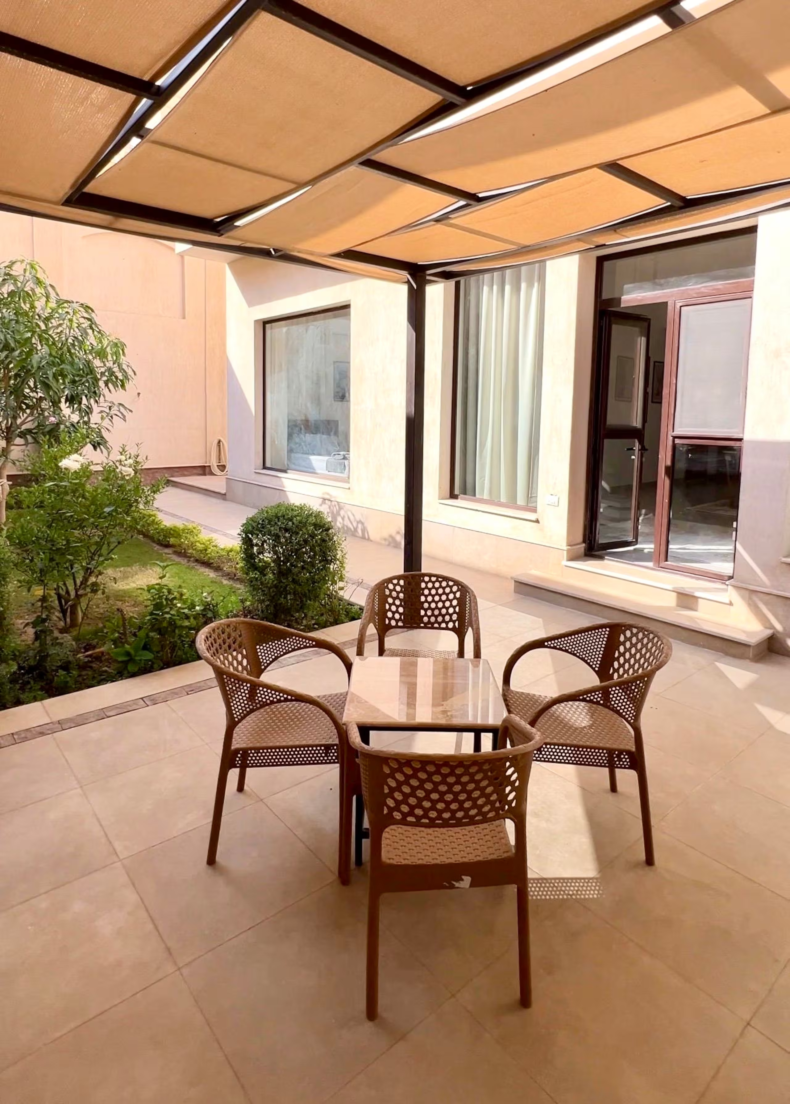 Luxurious Private Garden Apt with High Ceilings — Apartment in First New Cairo, Egypt — photo 20
