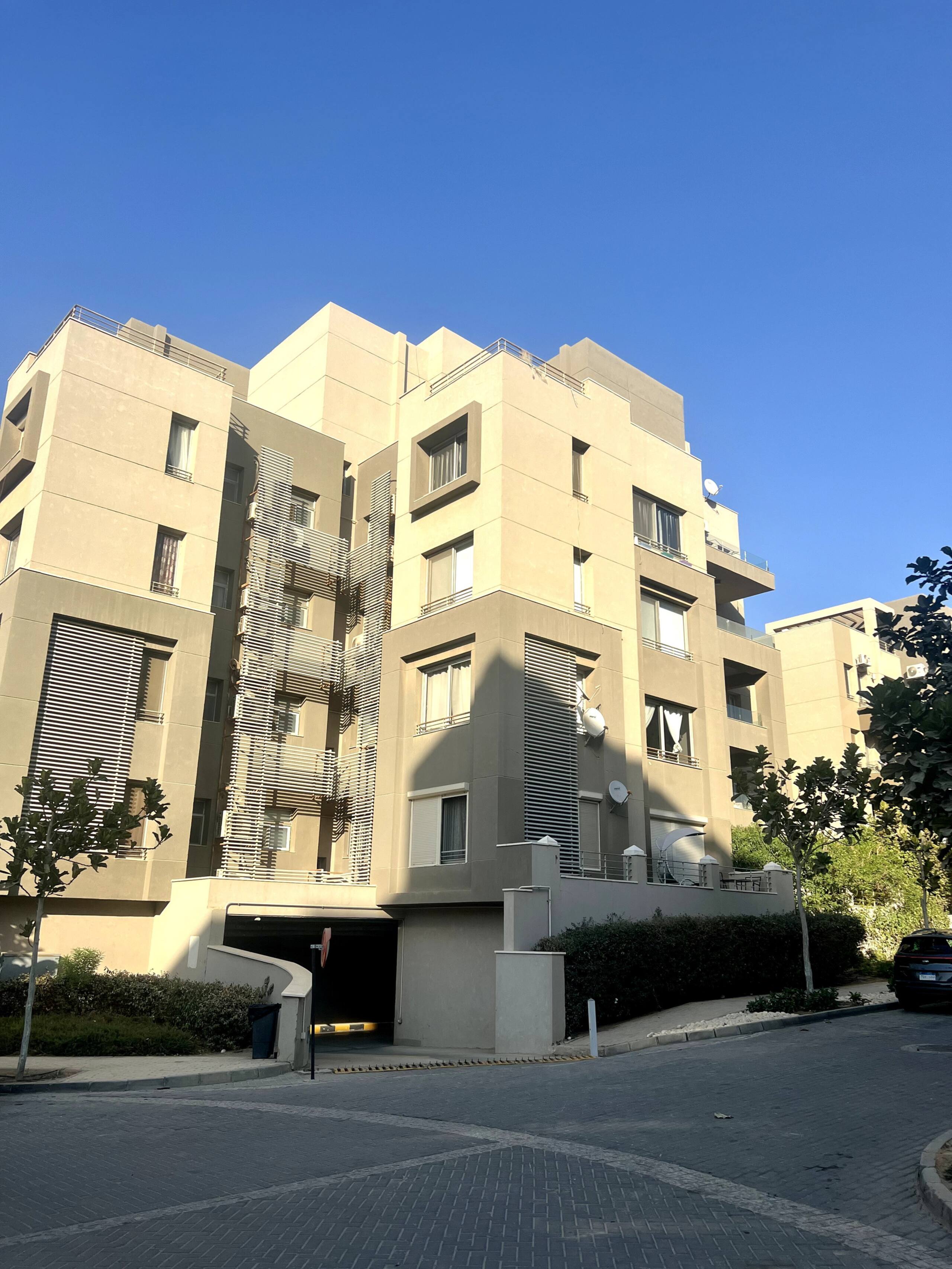 Newly Furnished 1-Bed next to AUC Palm Hills VG — Apartment in First New Cairo, Egypt — photo 31