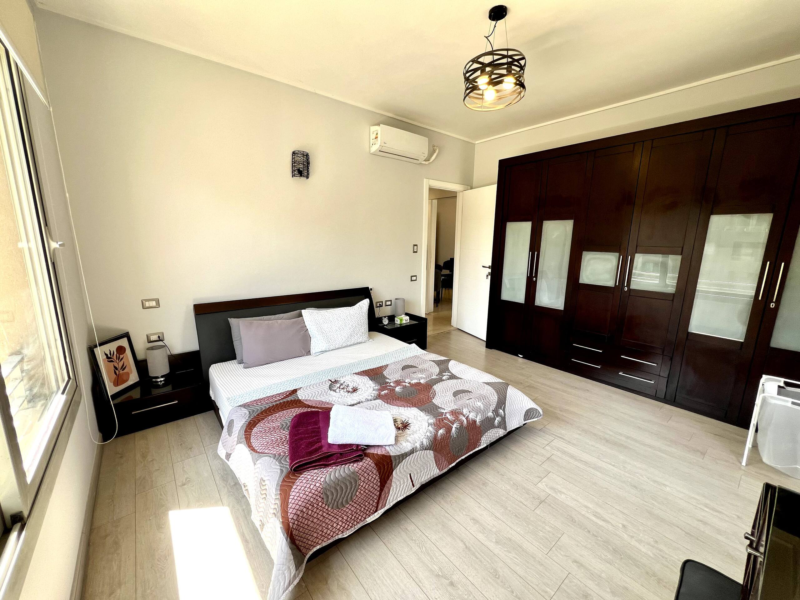 Cozy New Cairo serviced 1-bed — Apartment in First New Cairo, Egypt — photo 8