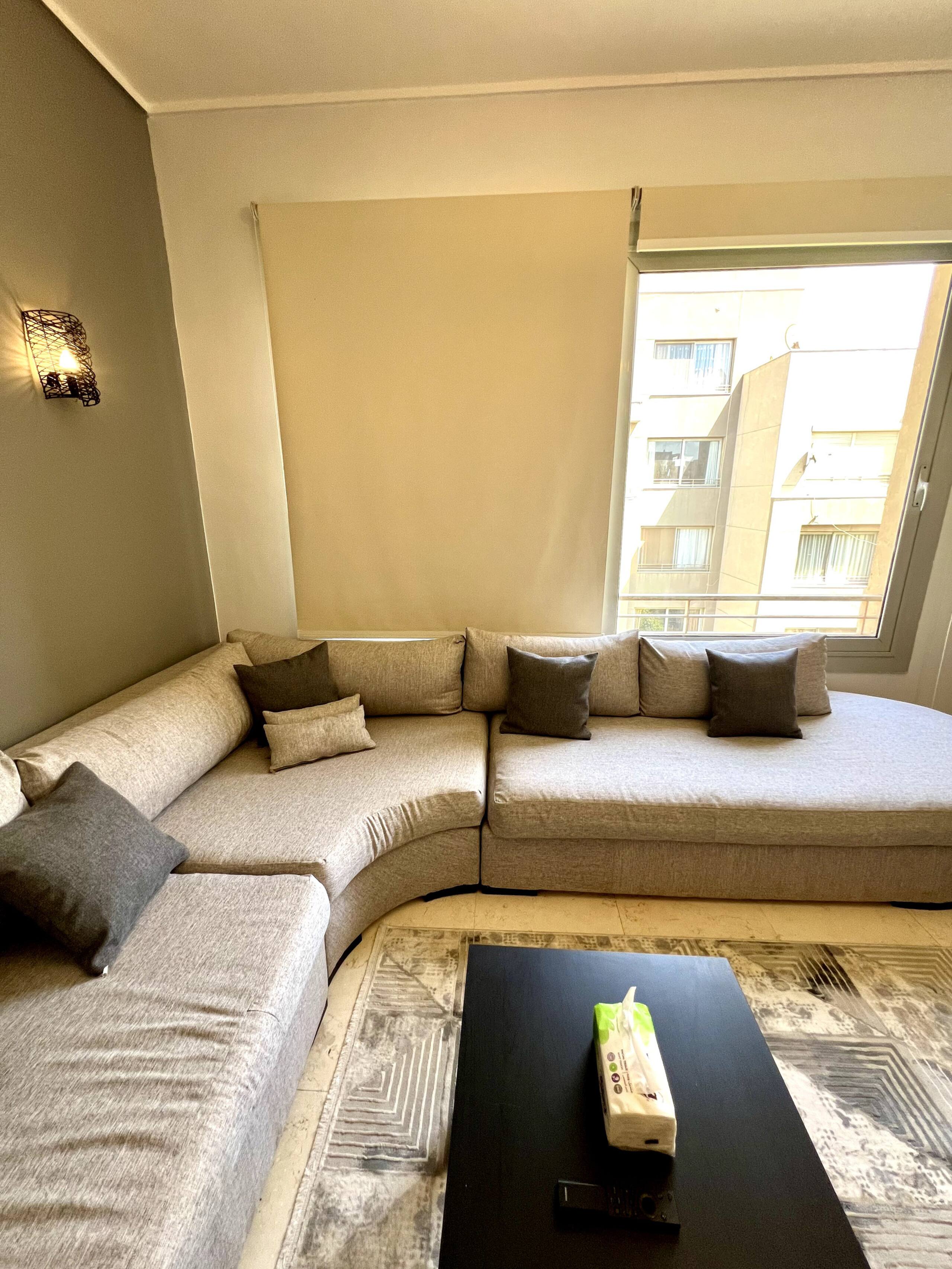 Cozy New Cairo serviced 1-bed — Apartment in First New Cairo, Egypt — photo 12