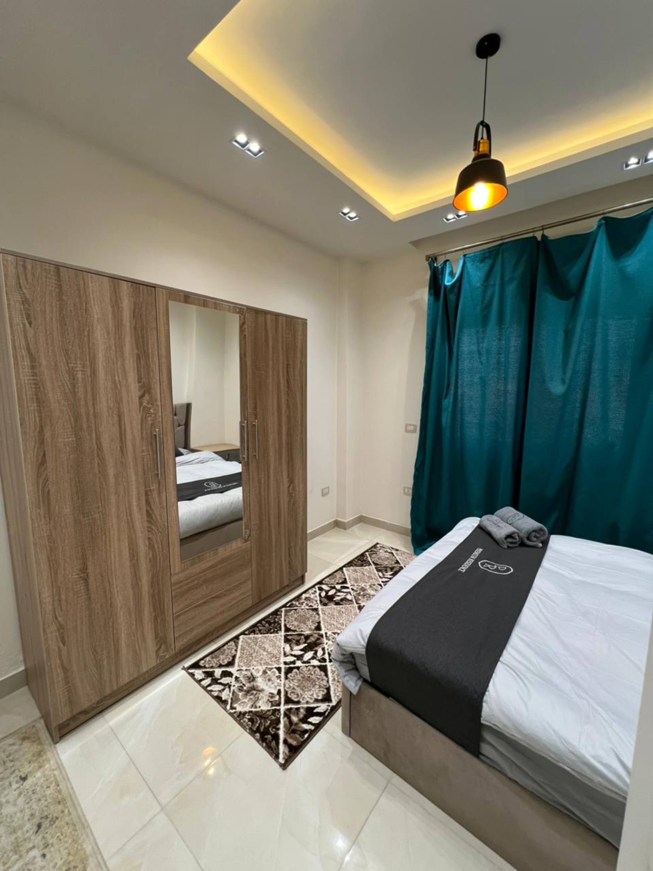 *NEW* 3-bed w/Pool next to Mall WaterWay 2, cafés — Apartment in New Cairo, Egypt — photo 18