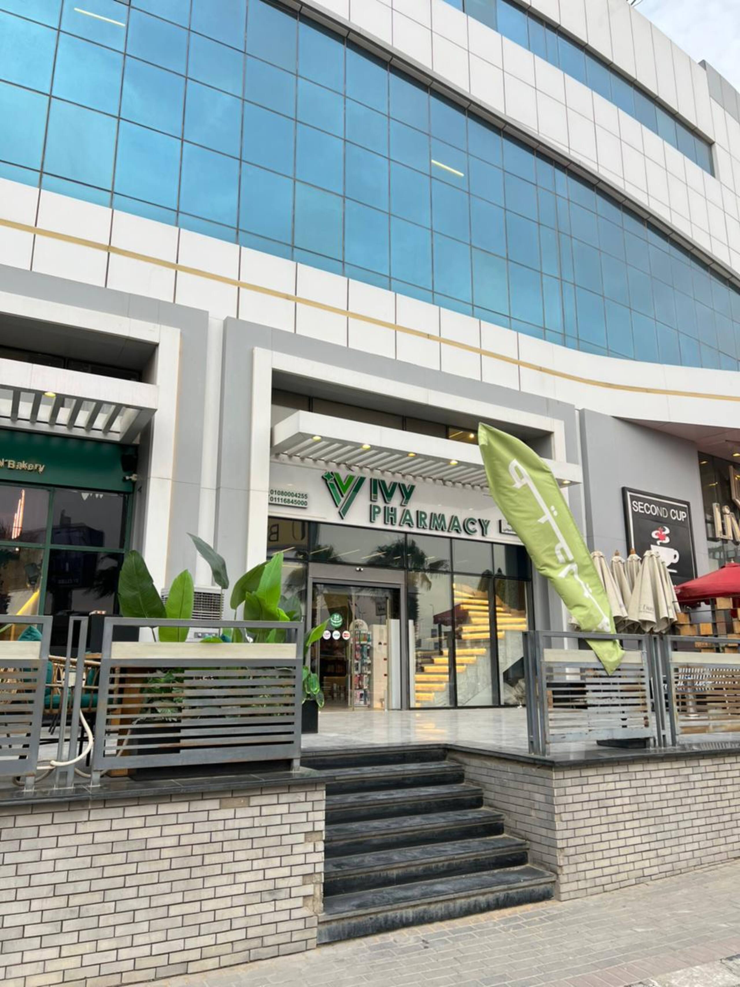 *NEW* 3-bed w/Pool next to Mall WaterWay 2, cafés — Apartment in New Cairo, Egypt — photo 35
