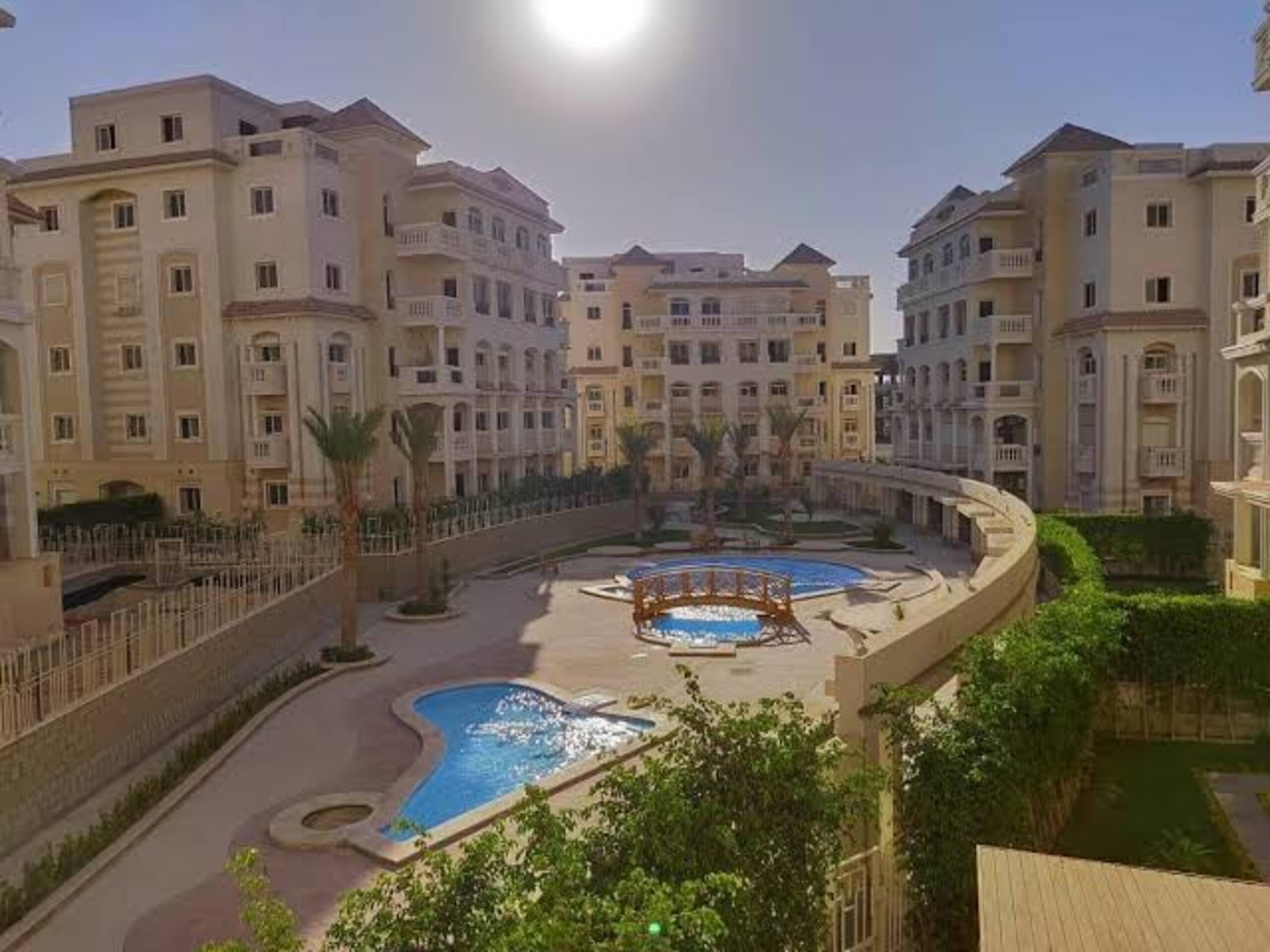 *NEW* 3-bed w/Pool next to Mall WaterWay 2, cafés — Apartment in New Cairo, Egypt — photo 39