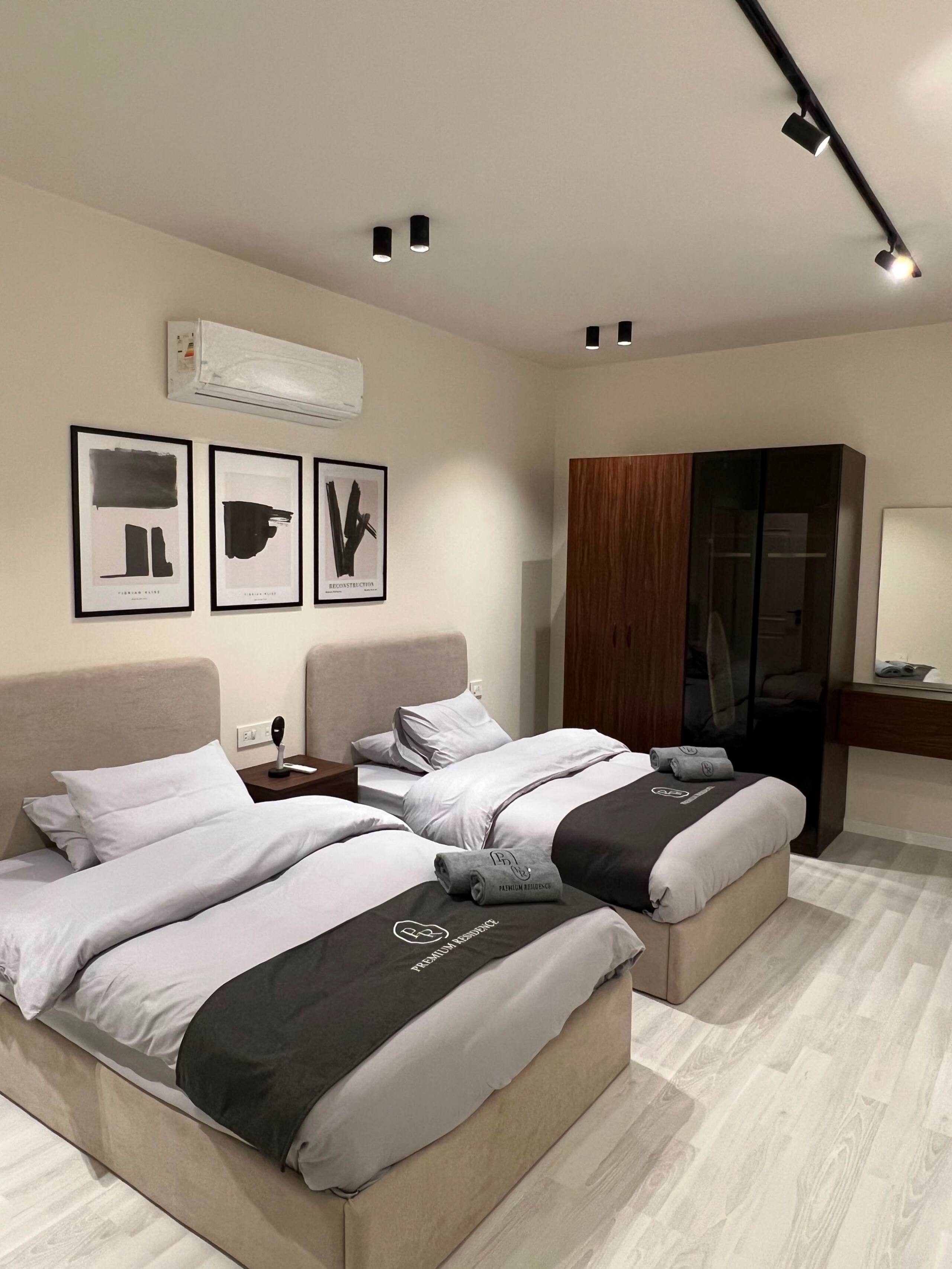 Premium Residence 3-Bedroom Charm next to Waterway — Apartment in New Cairo, Egypt — photo 17