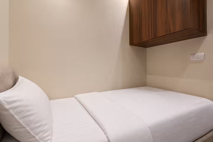 Elite 3BR Apt | Private Pool+Maid Room | Lake View — Apartment in Cairo, Egypt, Egypt — photo 25