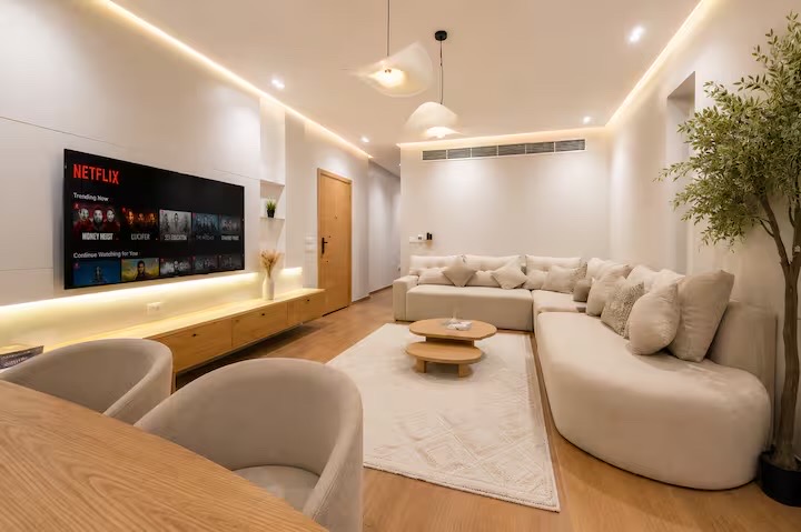 Modern Luxury 3BR • Close to Mall of Arabia /8 — Apartment in Giza, Egypt, Egypt — photo 6