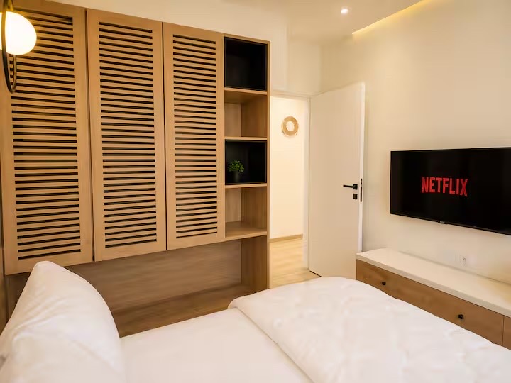Modern Luxury 3BR • Close to Mall of Arabia /8 — Apartment in Giza, Egypt, Egypt — photo 18