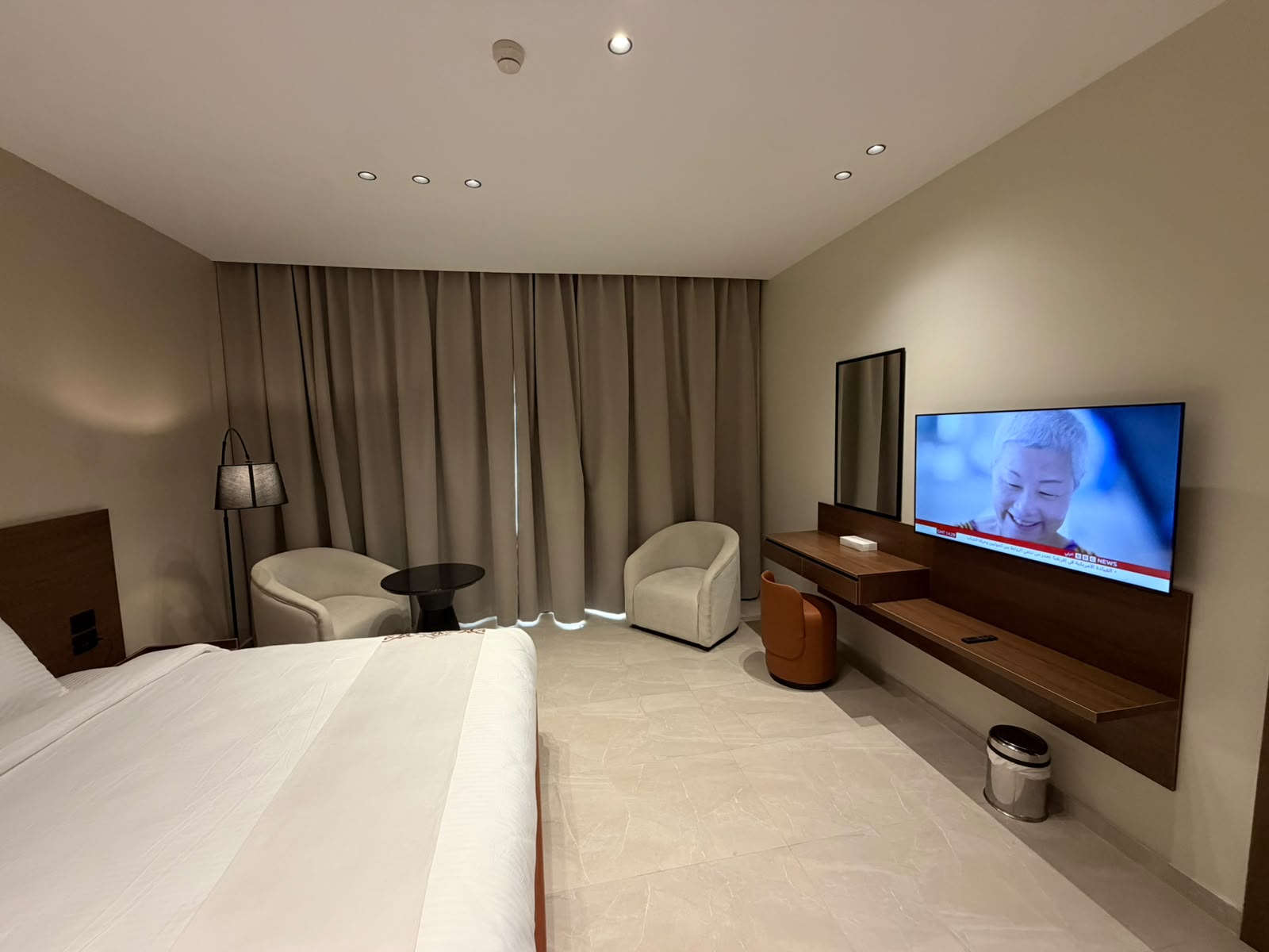 King Room with Pool View | at SOL Plaza — Private room in a hotel in Cairo, Egypt, Egypt — photo 41