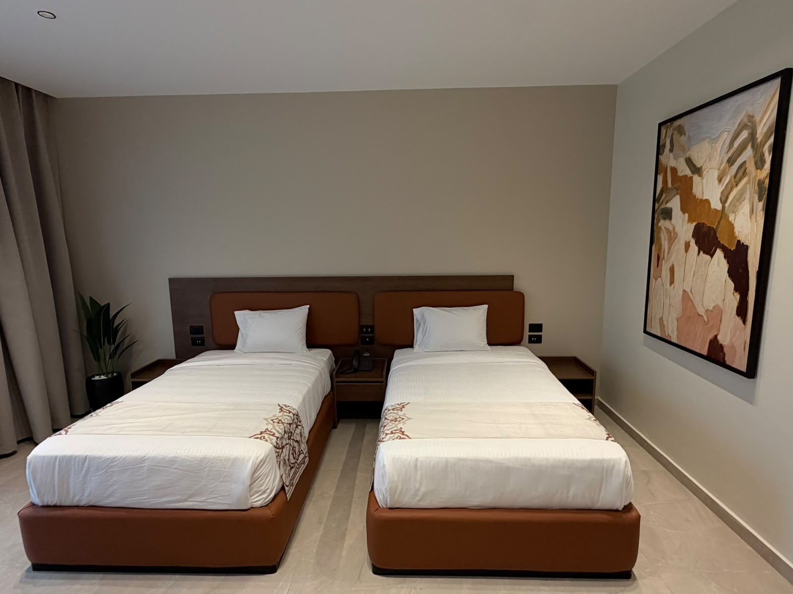 SOL Plaza | Elegant Double Retreat with Pool Views — Private room in a hotel in Cairo, Egypt — photo 60