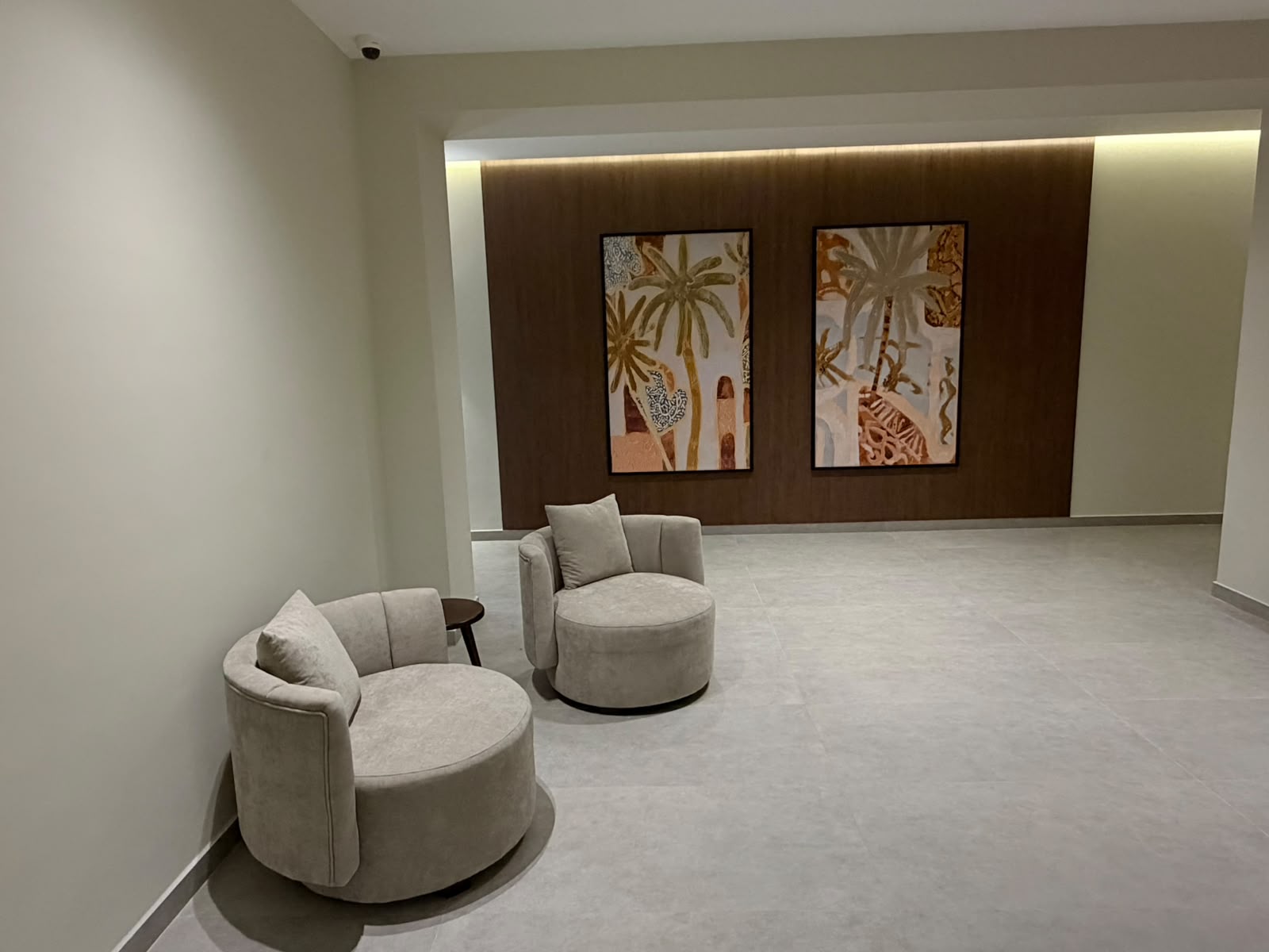 SOL Plaza | Elegant Double Retreat with Pool Views — Private room in a hotel in Cairo, Egypt — photo 64