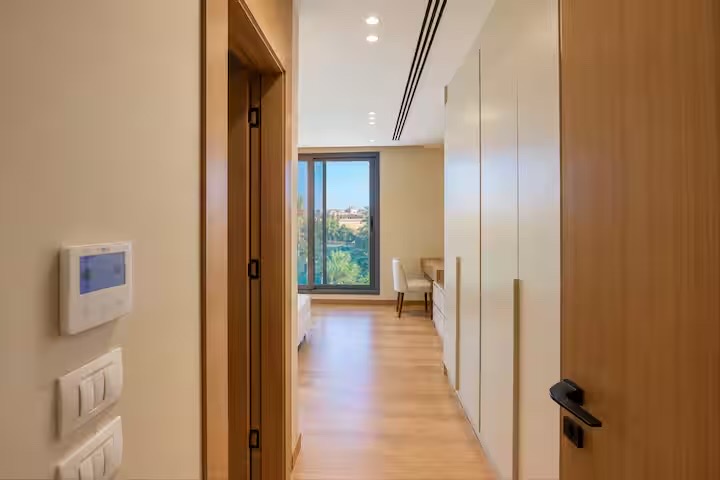 Chic 2BR Apartment | Silver Palm | Near O1 Mall — Apartment in First New Cairo, Egypt — photo 14