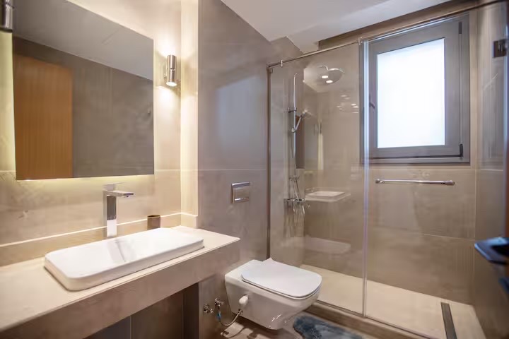 Chic 2BR Apartment | Silver Palm | Near O1 Mall — Apartment in First New Cairo, Egypt — photo 17