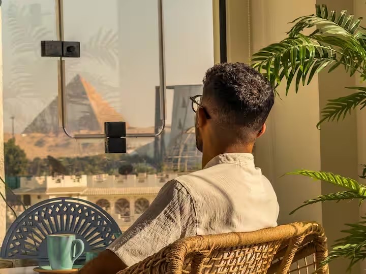 Saray Pyramids & GEM View | with Hot Tub — Condo in Giza, Egypt, Egypt — photo 53