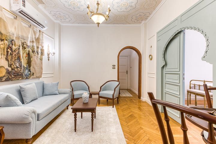 high ceiling Peacefull Saray Al-Andalus Downtown — Apartment in Cairo, Egypt, Egypt — photo 3
