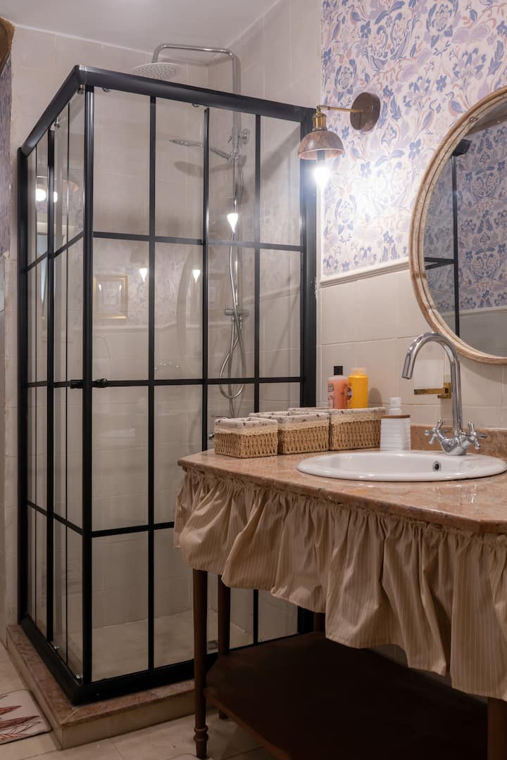 Nostalgia 2BR Zamalek Heshmat — Apartment in Giza, Egypt, Egypt — photo 39