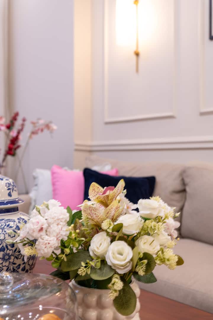 High-Ceiling Iconic Saray Walk to Tahrir & AUC — Apartment in Cairo, Egypt, Egypt — photo 30