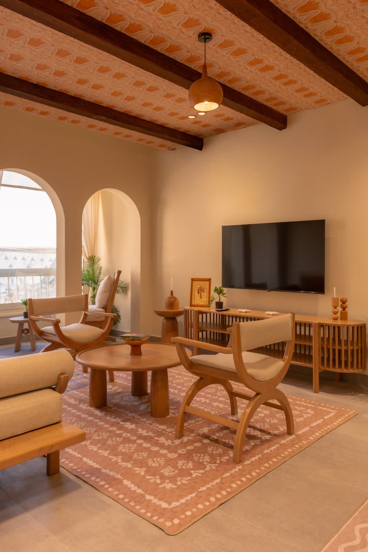 Pyramids & GEM View | 2BR | Self Check-in — Apartment in Giza, Egypt, Egypt — photo 3