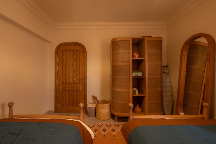 Pyramids & GEM View | 2BR | Self Check-in — Apartment in Giza, Egypt, Egypt — photo 57