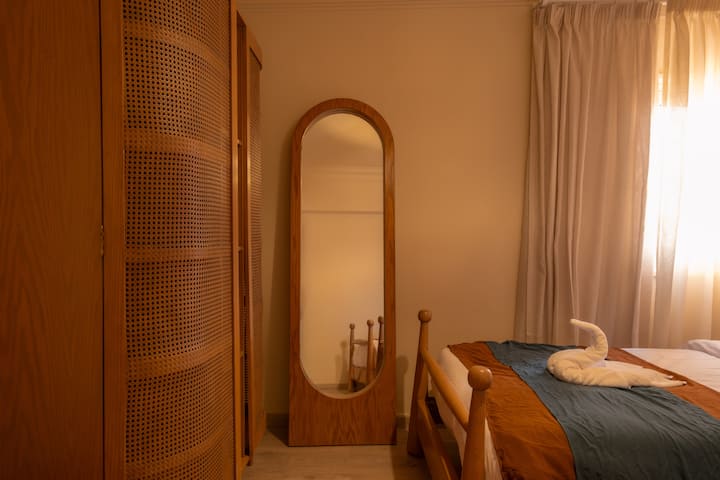 Pyramids & GEM View | 2BR | Self Check-in — Apartment in Giza, Egypt, Egypt — photo 58
