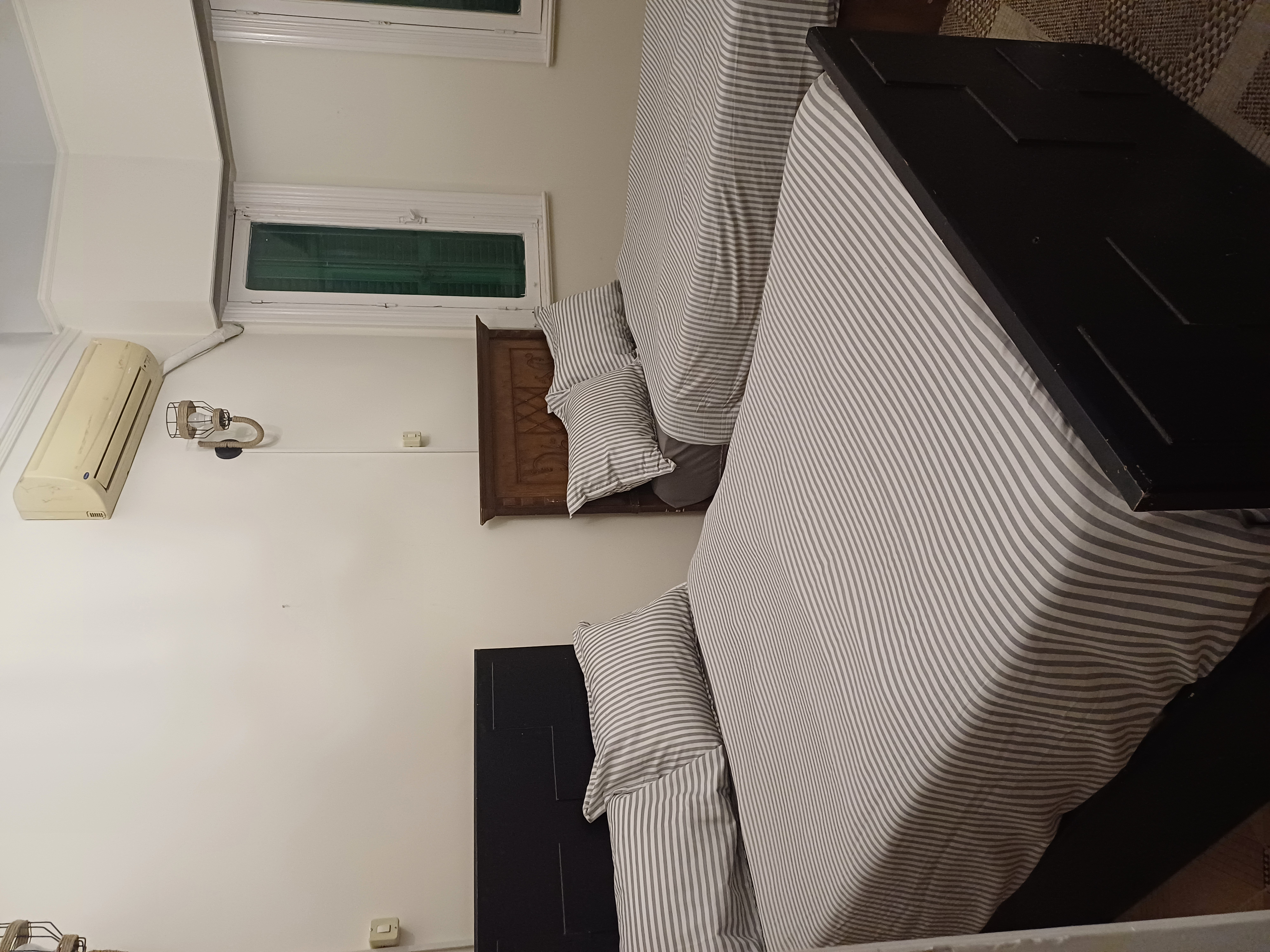 Agora House (Men only)- Private double room (AC) — Private room in guesthouse in ٥٢ شارع صفية زغلول، اعلي توكيل زانوسي وامام مطعم الفيروز- محطة الرمل, Egypt — photo 3