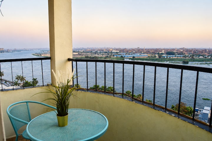 Nile&Pyramid Views|2BR| Art gallery — Apartment in Nile Corniche, Cairo, Egypt — photo 3