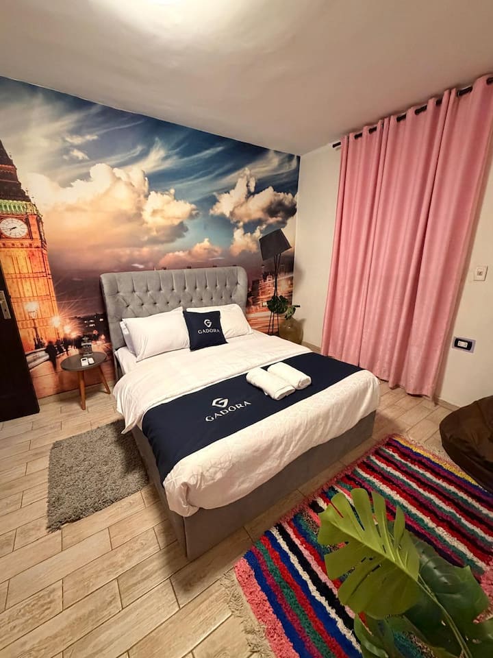 Nile&Pyramid Views|2BR| Art gallery — Apartment in Nile Corniche, Cairo, Egypt — photo 4