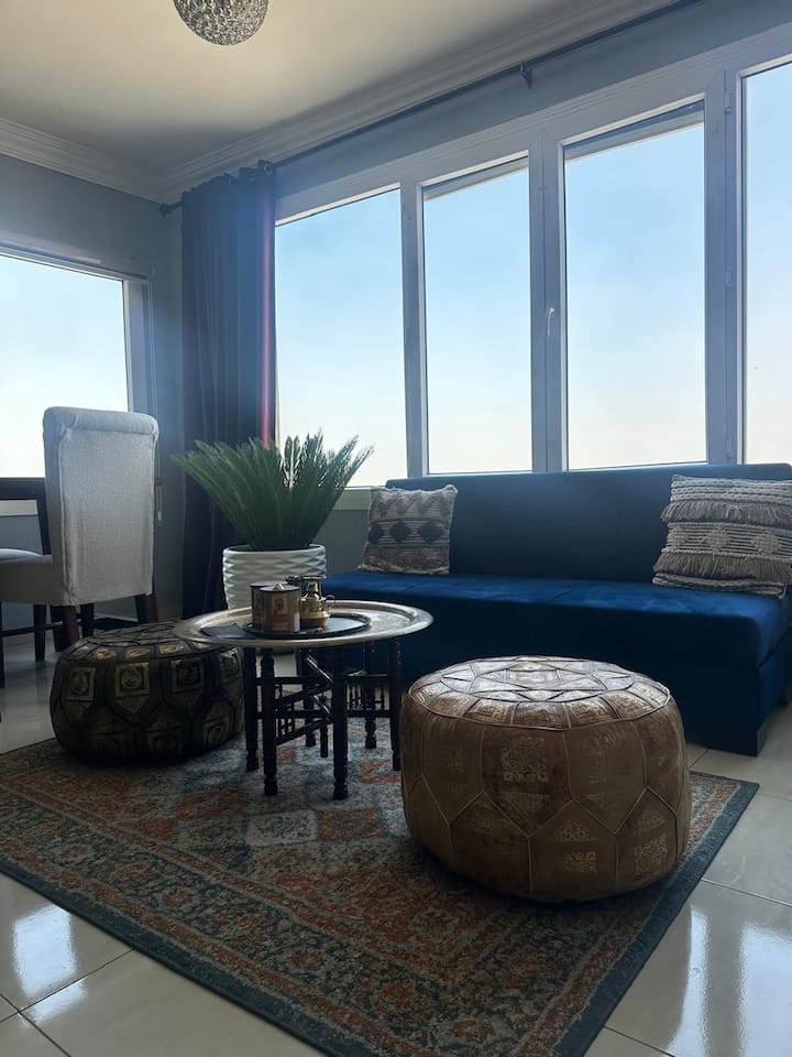Nile&Pyramid Views|2BR| Art gallery — Apartment in Nile Corniche, Cairo, Egypt — photo 12