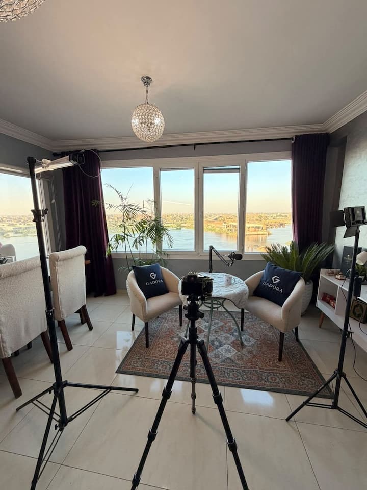 Nile&Pyramid Views|2BR| Art gallery — Apartment in Nile Corniche, Cairo, Egypt — photo 26