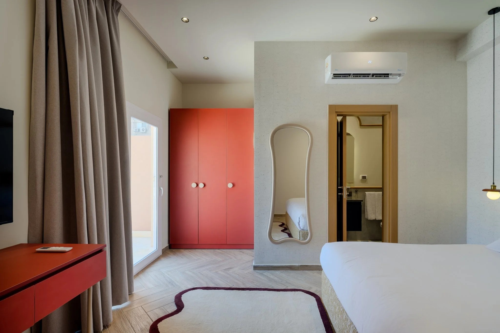 Serviced City-View Studio near Orman Garden, Giza — Studio in Near Orman Botanical Garden & Giza Zoo, off Nile St, Giza, Egypt — photo 3