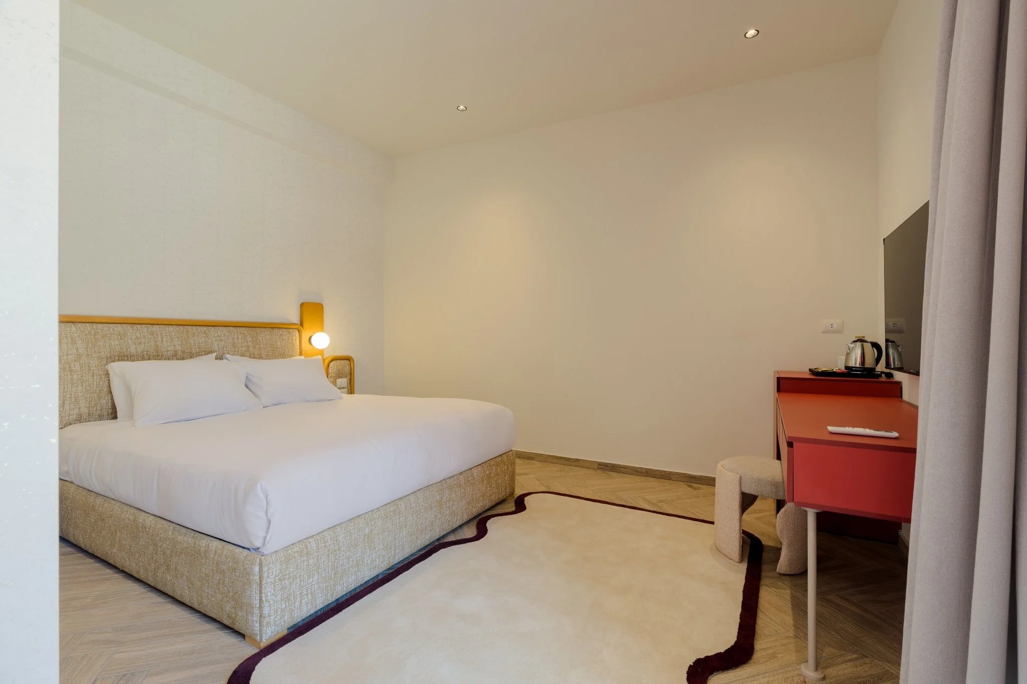Serviced City-View Studio near Orman Garden, Giza — Studio in Near Orman Botanical Garden & Giza Zoo, off Nile St, Giza, Egypt — photo 4