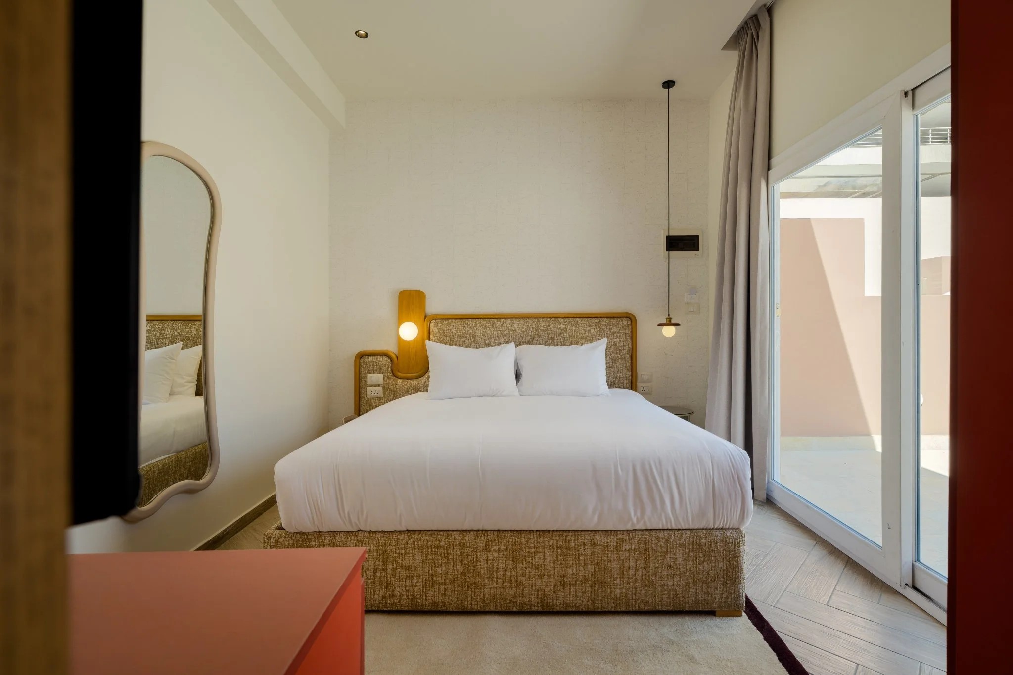Serviced City-View Studio near Orman Garden, Giza — Studio in Near Orman Botanical Garden & Giza Zoo, off Nile St, Giza, Egypt — photo 7