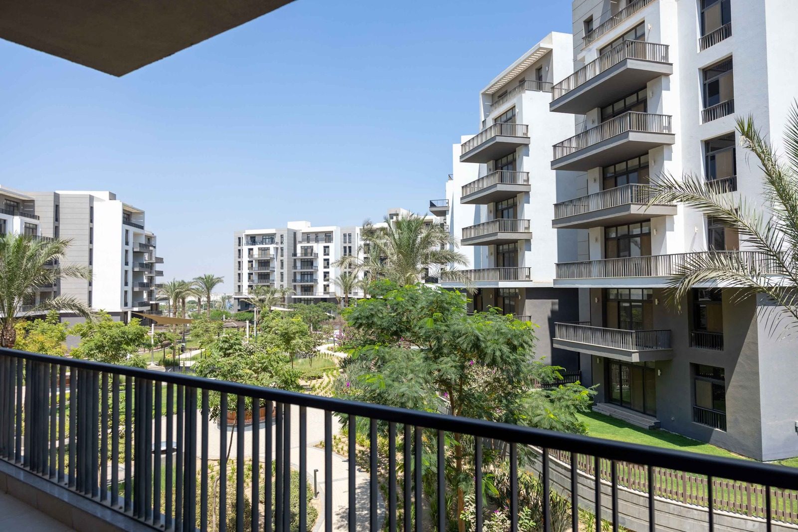 Sleek 2BR Apartment – City View – CFC — Apartment in Aura, Cairo Festival City, Egypt — photo 13