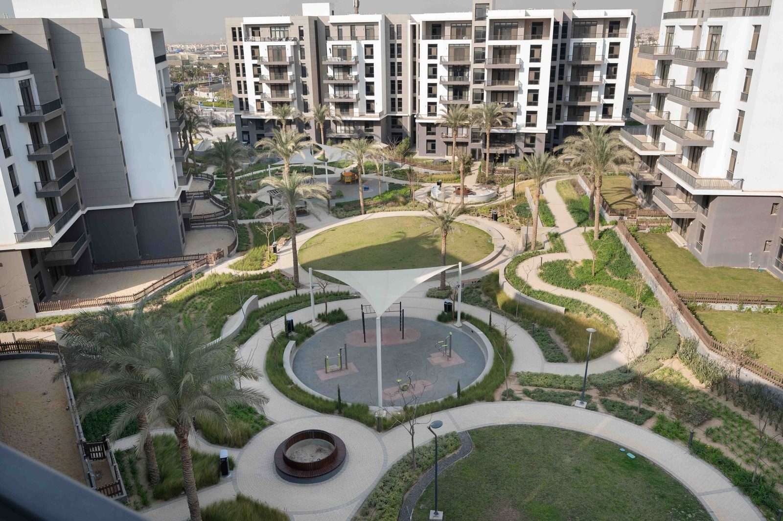 Vibrant 2BR Apartment – Garden View – CFC — Apartment in Aura, Cairo Festival City, Egypt — photo 17