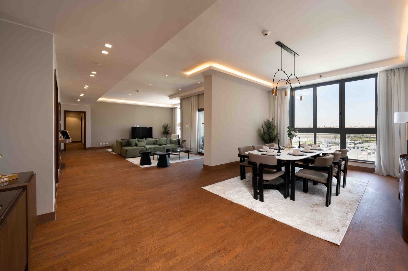 Refined 4BR Apartment – City View – Aeon Towers — Apartment in Aeon Towers, Sheikh Zayed, Egypt — photo 5