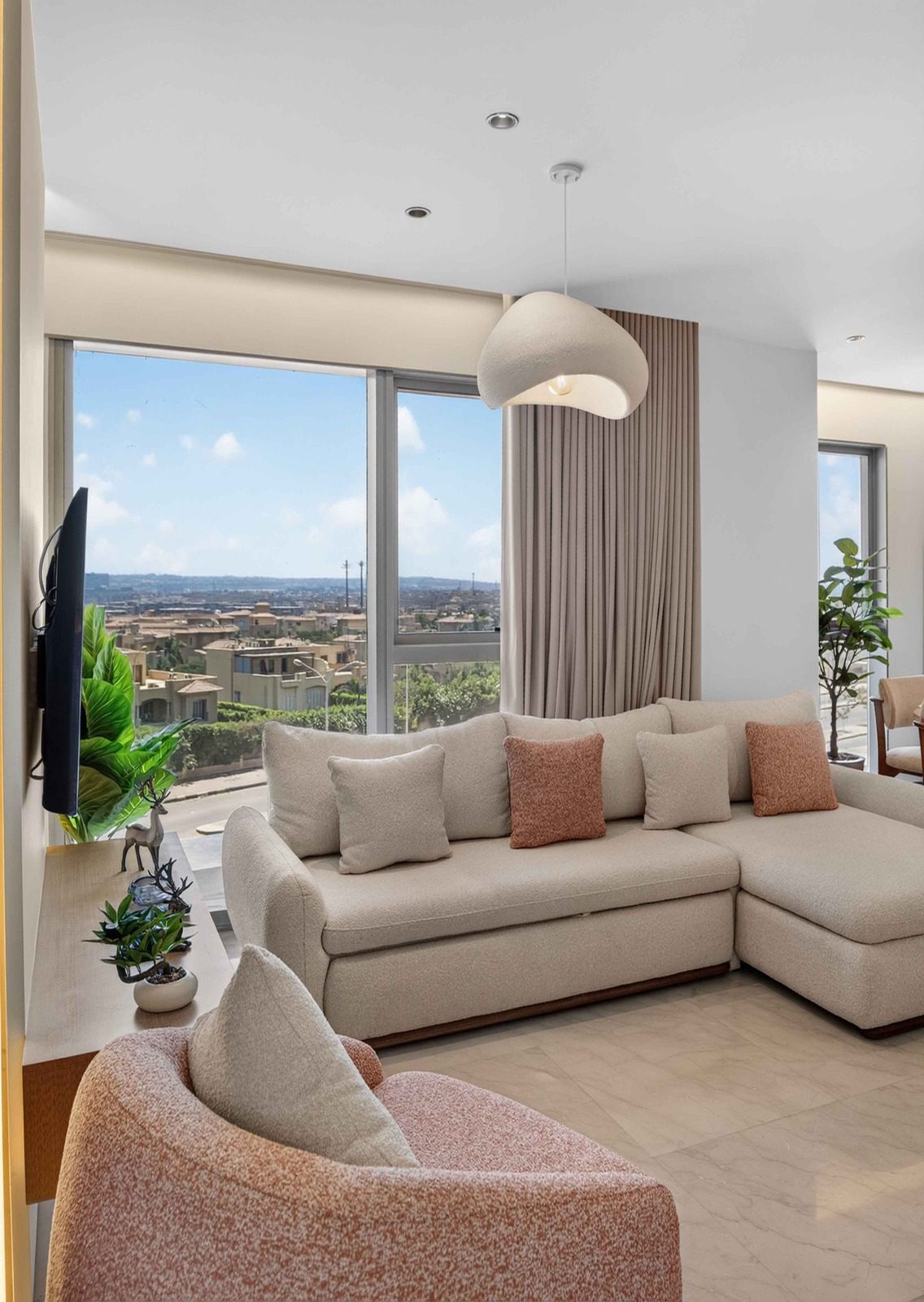 Cozy Studio – Sheikh Zayed – ZED Towers — Studio in ZED Towers, Sheikh Zayed, Egypt — photo 6