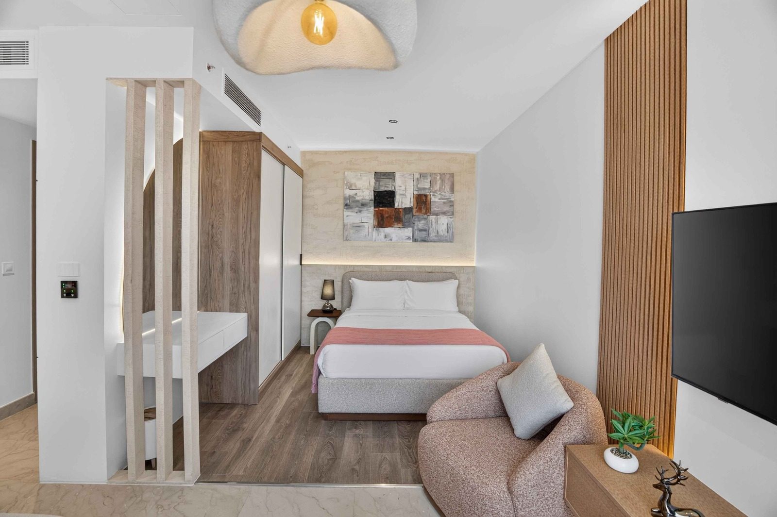 Cozy Studio – Sheikh Zayed – ZED Towers — Studio in ZED Towers, Sheikh Zayed, Egypt — photo 11