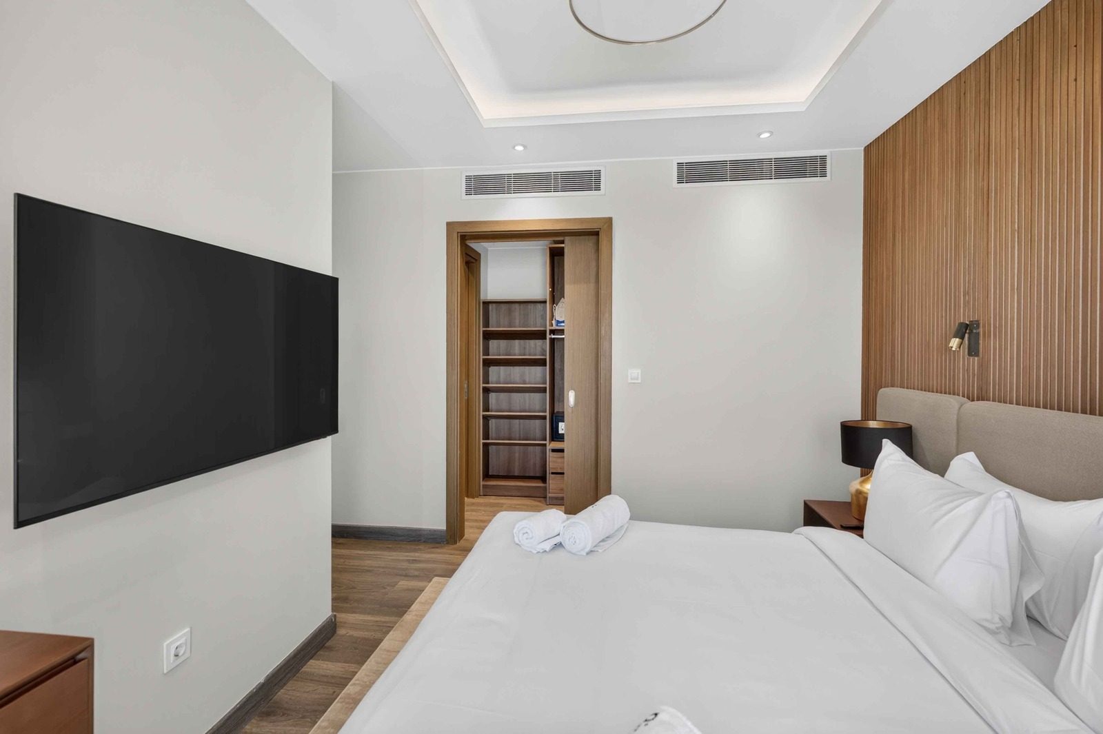 2BR Apartment – City View – Zed Towers — Apartment in ZED Towers, Sheikh Zayed, Egypt — photo 9