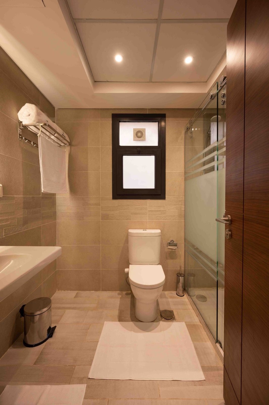 Tranquil 2BR Apartment – Garden View – CFC — Apartment in Aura, Cairo Festival City, Egypt — photo 13