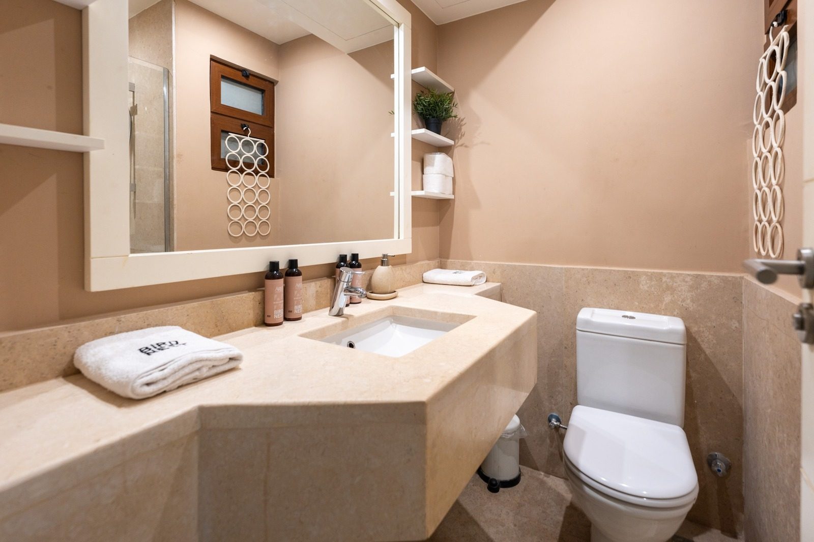 1BR Apartment – Canal View – El Gouna — Apartment in Sabina, El Gouna, Egypt — photo 11