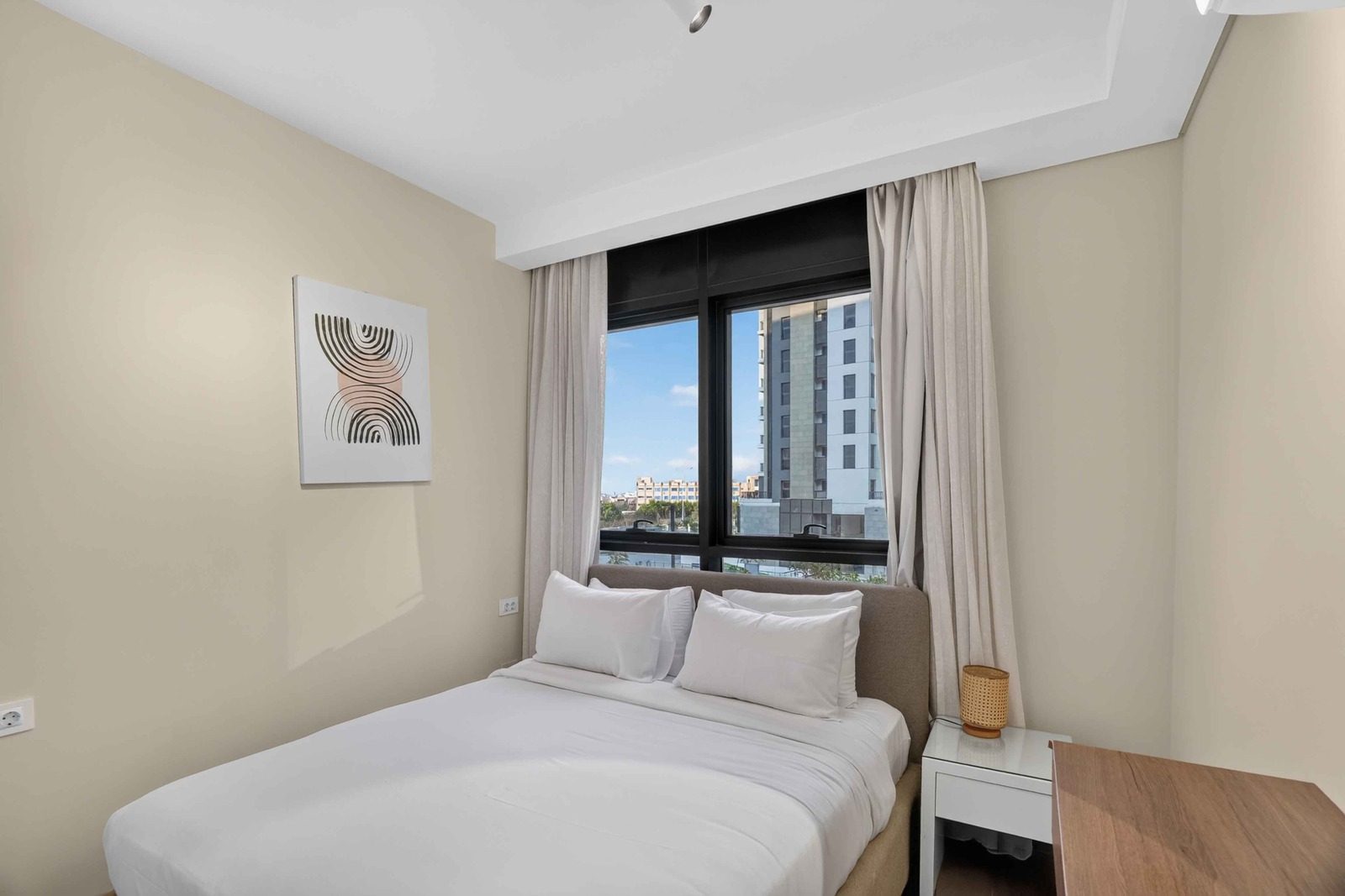Modern 2BR Apartment – Park View – ZED Towers — Apartment in ZED Towers, Sheikh Zayed, Egypt — photo 6