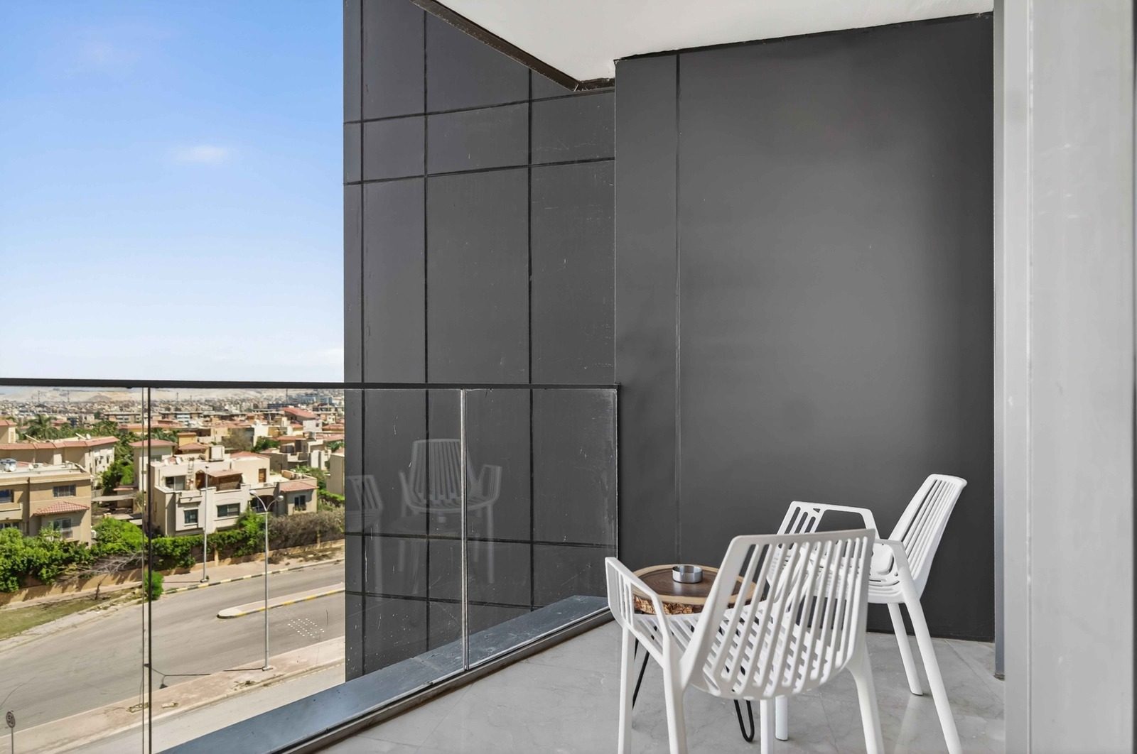 Breezy Studio – Sheikh Zayed – ZED Towers — Studio in ZED Towers, Sheikh Zayed, Egypt — photo 8