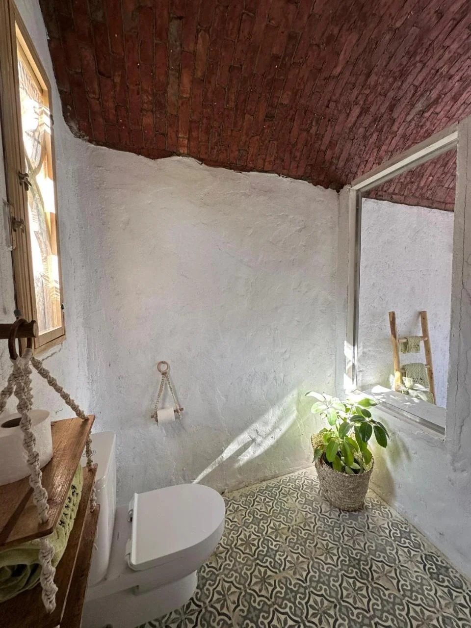 King Suite with Spa Bath – Nile View – Nubian Guesthouse, Aswan — Private room in guesthouse in Nubian village on the West Bank of the Nile, Aswan, Egypt — photo 12