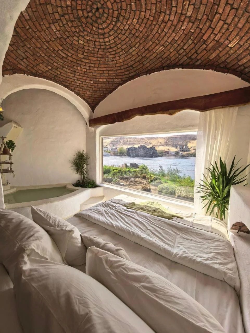 Family Room – Nile View – Nubian Guesthouse, Aswan — Private room in guesthouse in Nubian village on the West Bank of the Nile, Aswan, Egypt — photo 11