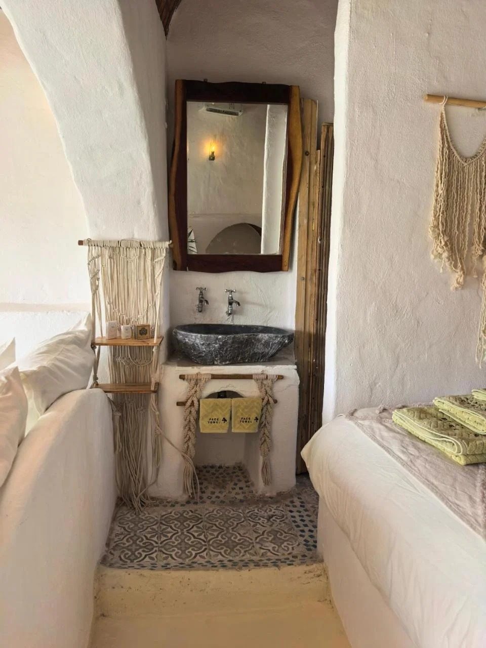 Family Room – Nile View – Nubian Guesthouse, Aswan — Private room in guesthouse in Nubian village on the West Bank of the Nile, Aswan, Egypt — photo 14