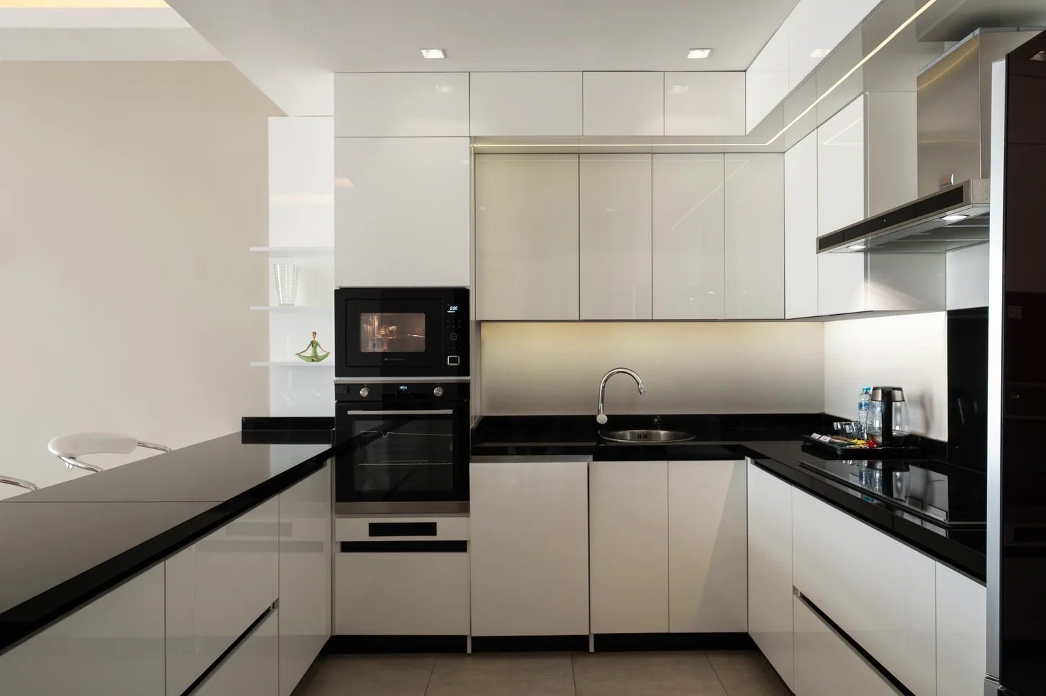 Bright 2BR Apartment with Balcony – Aeon Towers, Sheikh Zayed — Apartment in Aeon Towers, Sheikh Zayed City, Egypt — photo 5