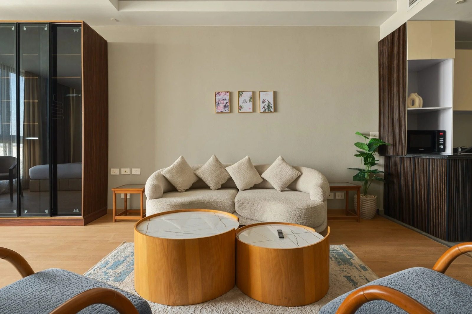 Serene Studio with Kitchen – Aeon Towers, Sheikh Zayed — Studio in Aeon Towers, Sheikh Zayed City, Egypt — photo 4